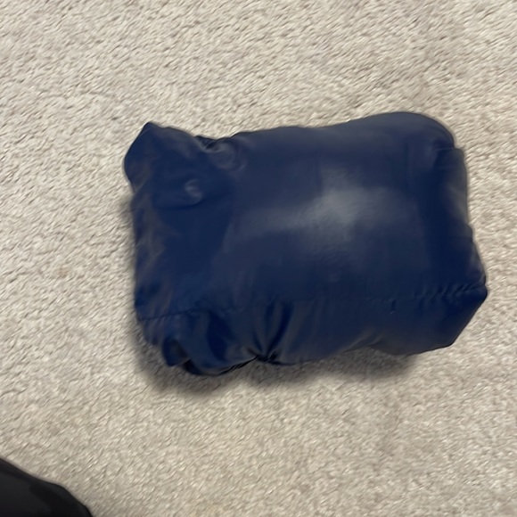 Toddler coat with cool bundle and travel feature. - Picture 4 of 5